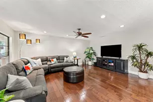4002 Pebblestone Pl, Tampa, FL 33624 - Photo 10