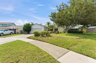 4002 Pebblestone Pl, Tampa, FL 33624 - Photo 2