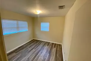 1851 50th Ave N, Saint Petersburg, FL 33714 - Photo 6