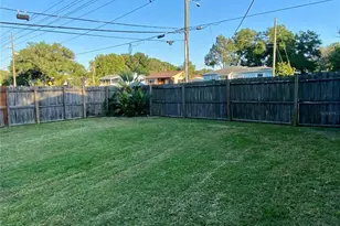 1851 50th Ave N, Saint Petersburg, FL 33714 - Photo 16