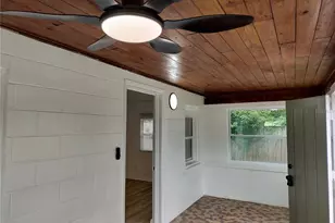 2135 Elizabeth St, Lakeland, FL 33815 - Photo 4