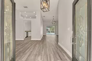 5849 Heronrise Crescent Dr, Lithia, FL 33547 - Photo 2