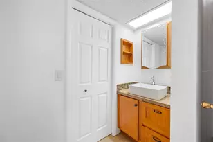 11511 113th St, Seminole, FL 33778 - Photo 14
