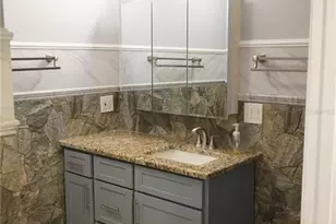 424 Lake Point Ct, Sun City Center, FL 33573 - Photo 12
