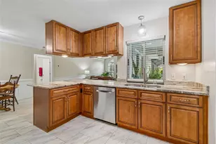 2434 Summitview Dr, Lakeland, FL 33812 - Photo 14