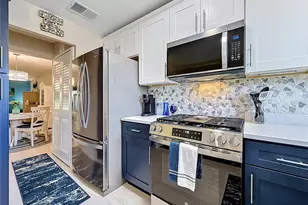 3018 59th St S, Gulfport, FL 33707 - Photo 6