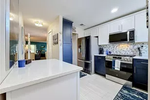 3018 59th St S, Gulfport, FL 33707 - Photo 4