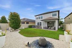 9731 Ivory Dr, Ruskin, FL 33573 - Photo 16