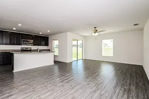 1635 Swan Lake Cir, Dundee, FL 33838 - Photo 6