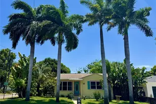 2602 Upton St S, Gulfport, FL 33711 - Photo 2