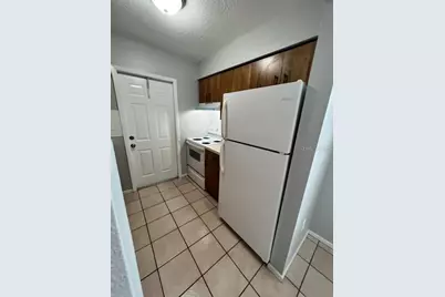 1410 21st Avenue E, Bradenton, FL 34208 - Photo 6