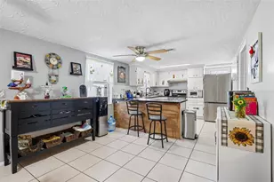 2049 Maureen Dr, Holiday, FL 34690 - Photo 8