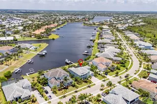 825 Manns Harbor Dr, Apollo Beach, FL 33572 - Photo 8