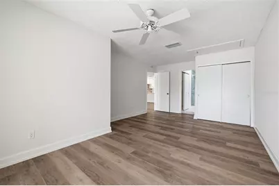 594 Boca Ciega Point Boulevard N, Saint Petersburg, FL 33708 - Photo 20