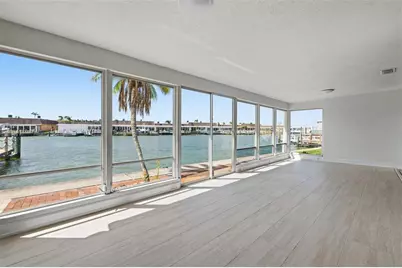 594 Boca Ciega Point Boulevard N, Saint Petersburg, FL 33708 - Photo 28
