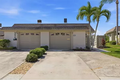 594 Boca Ciega Point Boulevard N, Saint Petersburg, FL 33708 - Photo 2