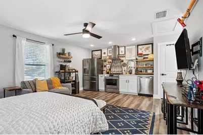 4015 10th Avenue N #B, Saint Petersburg, FL 33713 - Photo 14