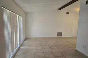12412 Cardiff Dr, Tampa, FL 33625 - Photo 2