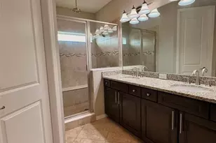 5703 Village Center Dr, Lithia, FL 33547 - Photo 22
