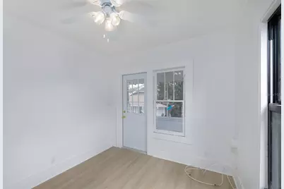 618 N 7th Avenue #B, Saint Petersburg, FL 33701 - Photo 6