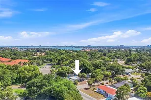 6400 Pelican Dr S, Saint Petersburg, FL 33707 - Photo 40