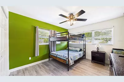 6400 Pelican Drive S, Saint Petersburg, FL 33707 - Photo 26