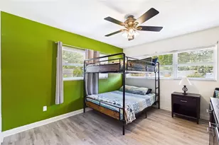 6400 Pelican Dr S, Saint Petersburg, FL 33707 - Photo 26