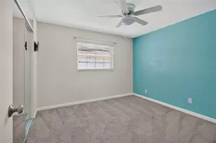8094 12th Ave S, Saint Petersburg, FL 33707 - Photo 12