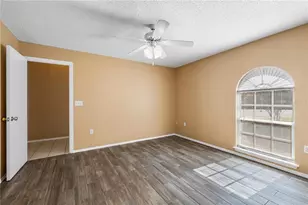 6210 Vintage Dr, Lakeland, FL 33809 - Photo 18