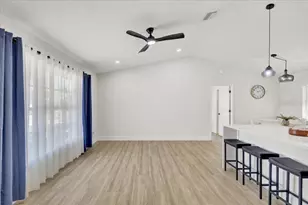 6505 64th Ln E, Palmetto, FL 34221 - Photo 8