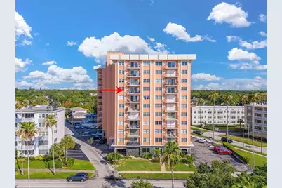 1120 N Shore Drive NE #802, Saint Petersburg, FL 33701 - Photo 2
