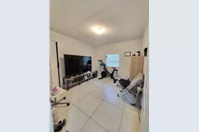 709 E 119th Avenue, Tampa, FL 33612 - Photo 8