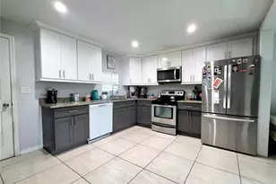 709 E 119th Ave, Tampa, FL 33612 - Photo 4
