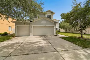 3307 Pine Top Dr, Valrico, FL 33594 - Photo 2
