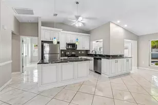 2536 Countryside Pines Dr, Clearwater, FL 33761 - Photo 4
