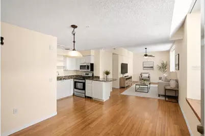 701 Mirror Lake Drive N #202, Saint Petersburg, FL 33701 - Photo 8