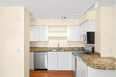 701 Mirror Lake Drive N #202, Saint Petersburg, FL 33701 - Photo 24