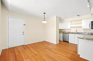 701 Mirror Lake Dr N, Saint Petersburg, FL 33701 - Photo 22
