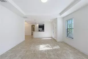 8335 Alberata Vista Dr, Tampa, FL 33647 - Photo 6