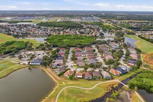 819 Springwood Cir, Bradenton, FL 34212 - Photo 8