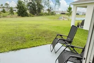 35665 Sunflower Hl Dr, Zephyrhills, FL 33541 - Photo 12