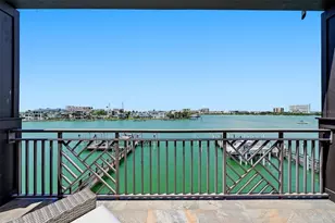 182 Brightwater Dr, Clearwater Beach, FL 33767 - Photo 32