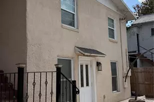 1212 E Columbus Dr, Tampa, FL 33605 - Photo 2