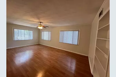 12928 N Oregon Ave, Tampa, FL 33612 - Photo 4