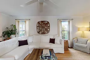 5218 Venetian Blvd NE, Saint Petersburg, FL 33703 - Photo 4