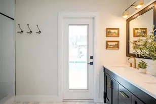 5218 Venetian Blvd NE, Saint Petersburg, FL 33703 - Photo 24