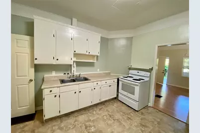 13650 5th Street, Dade City, FL 33525 - Photo 8
