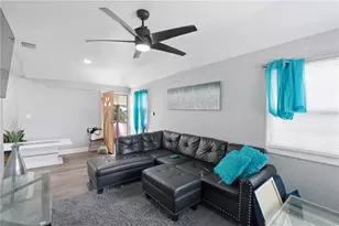 1340 13th Ave S, Saint Petersburg, FL 33713 - Photo 4