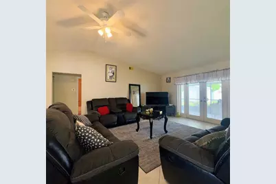 726 Stillview Circle, Brandon, FL 33510 - Photo 12