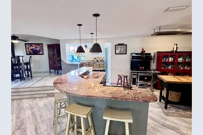 735 79th Circle S, Saint Petersburg, FL 33707 - Photo 10